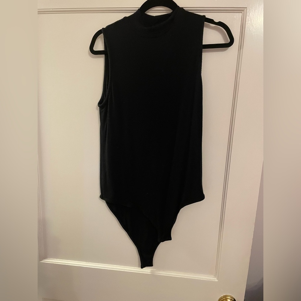 Black Mock neck sleeveless bodysuit XL